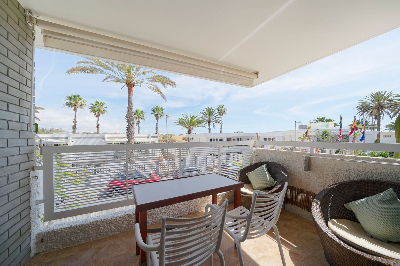 Apartamentos-Cocoteros-Room-6