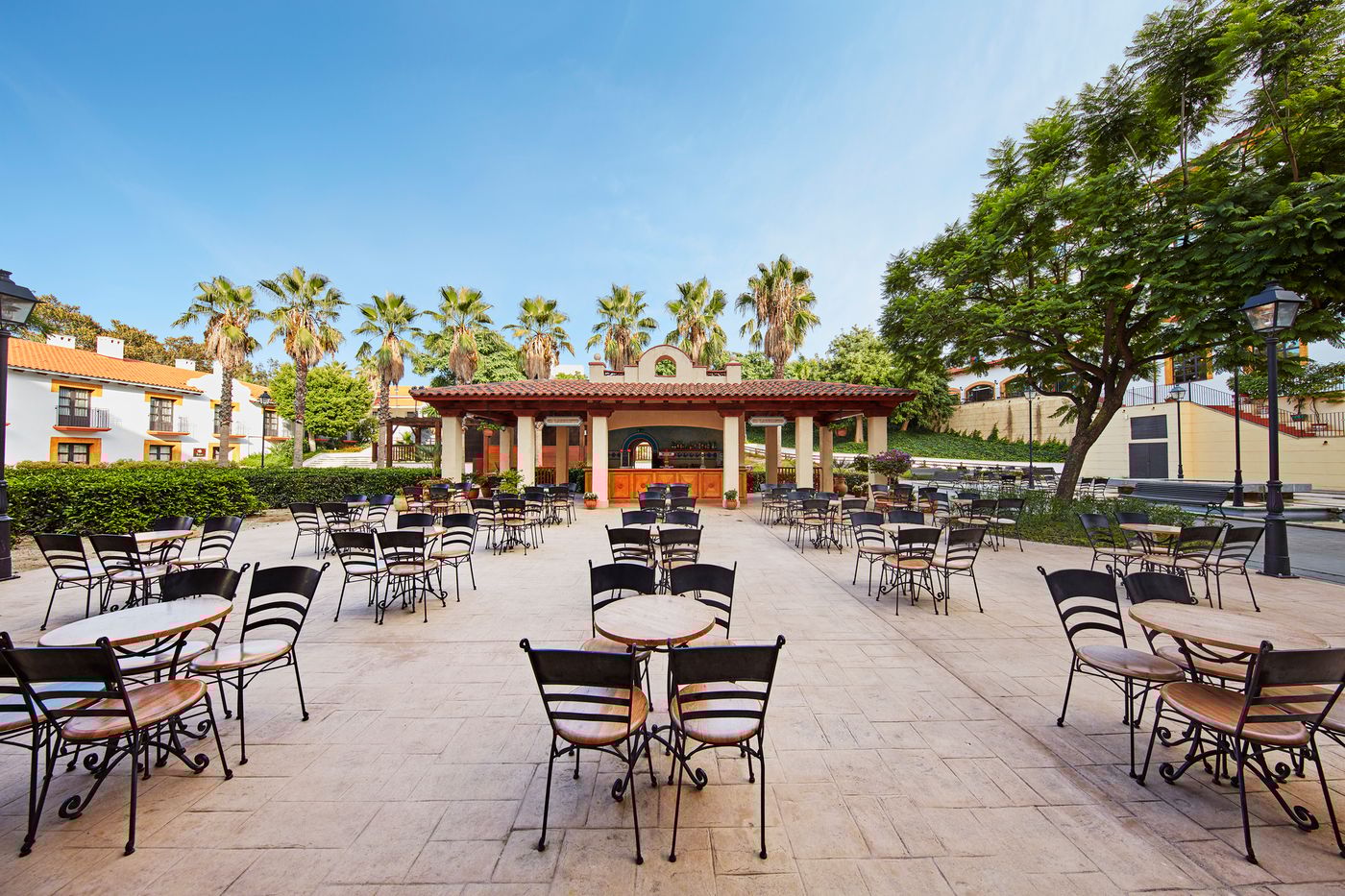 PortAventura-Hotel-El-Paso---Theme-Park-Terrace-7