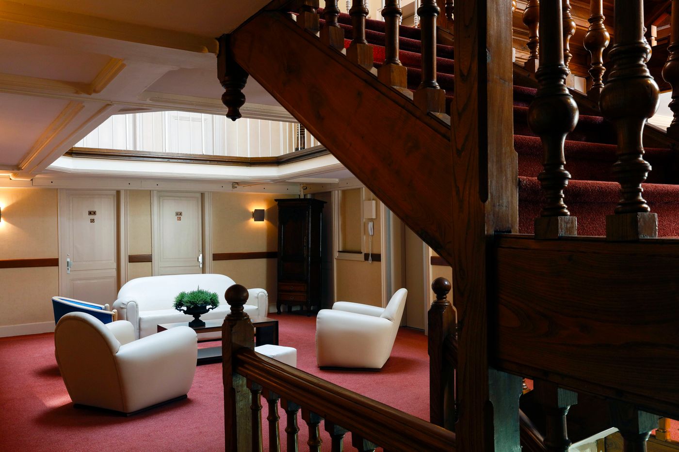 Grand Hotel De L'Univers-France-AMIENS-Lobby-8