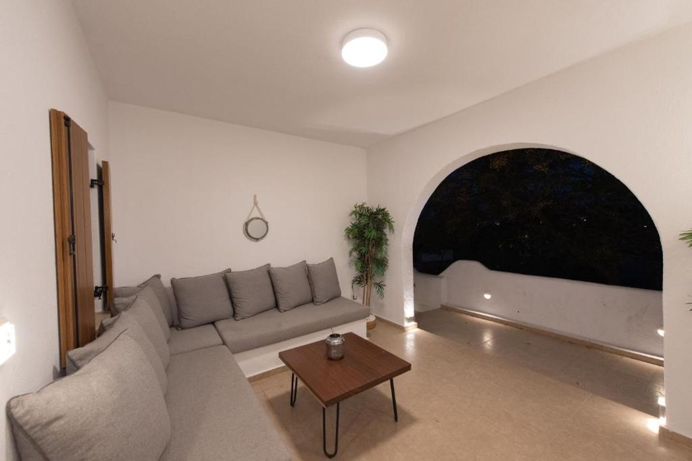 Edem-Garden-Residence-Lobby-47