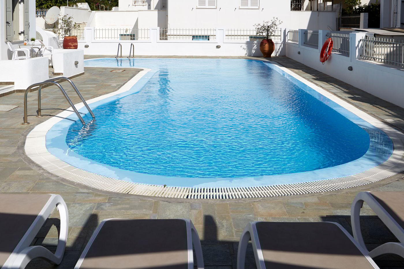 Nissos-Thira-Pool-11