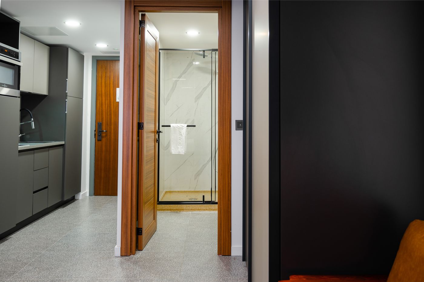 Grands-Suites-Hotel-Residences---Spa-Room-40