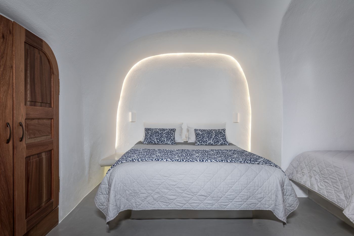 La-Perla-Villas-Room-21