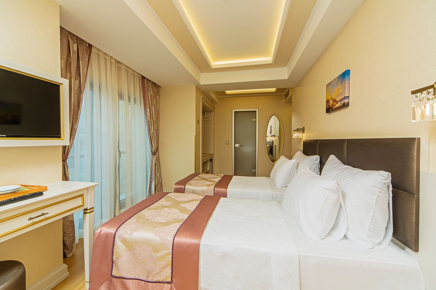 Grand-Naki-Hotel-Room-13