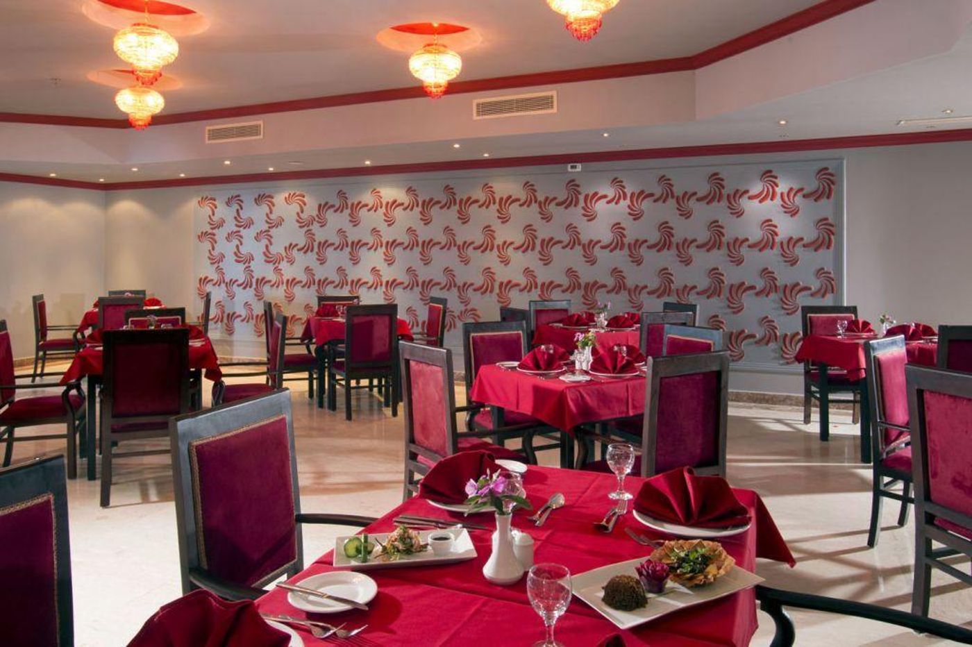 Caesar Palace Hotel and Aqua Park (ex Mirage Aqua Park)