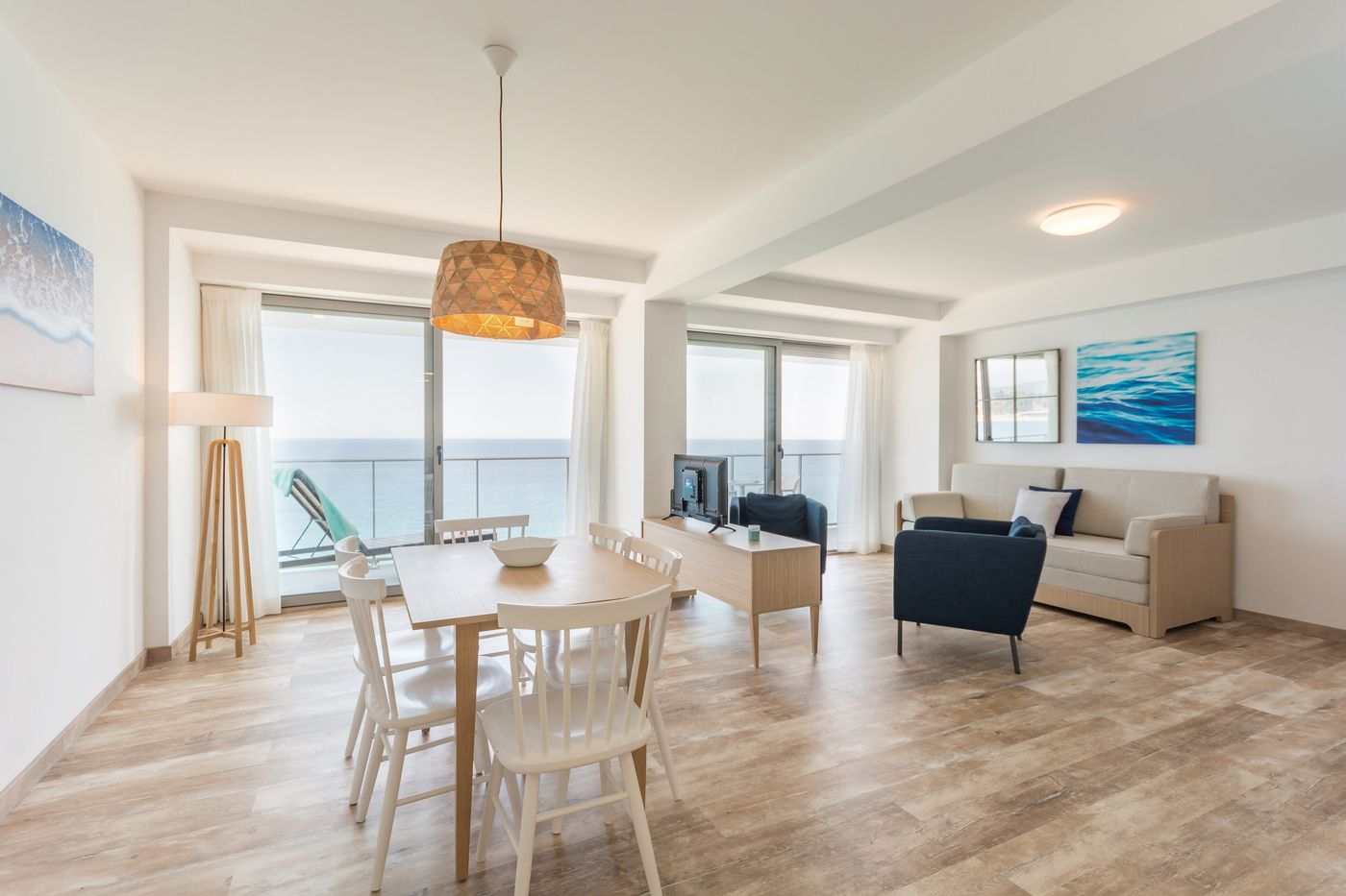 Pierre---Vacances-Blanes-Playa-Room-9