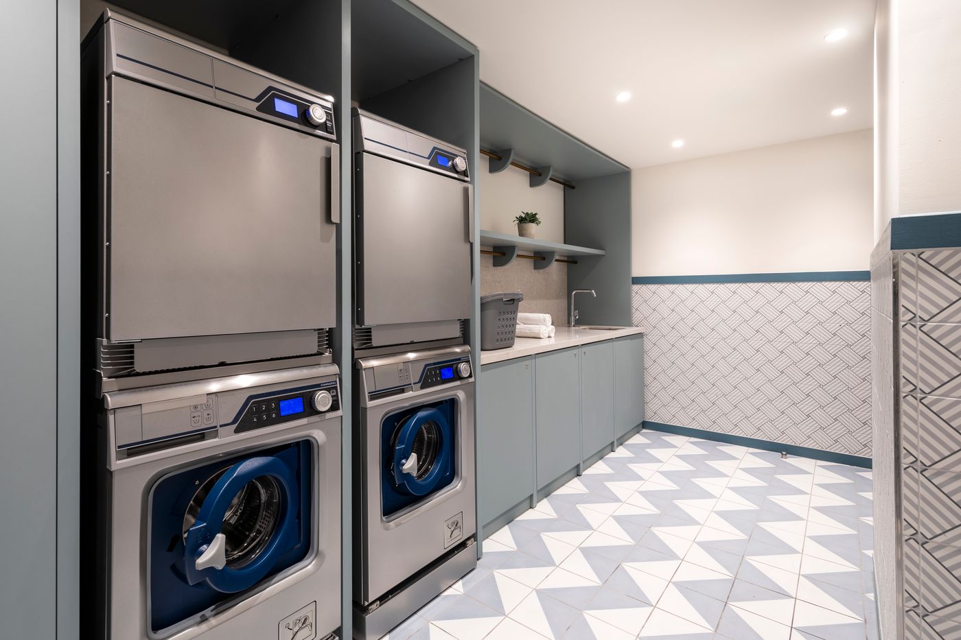 Citadines-Canal-Amsterdam-Sports-and-Entertainment-37