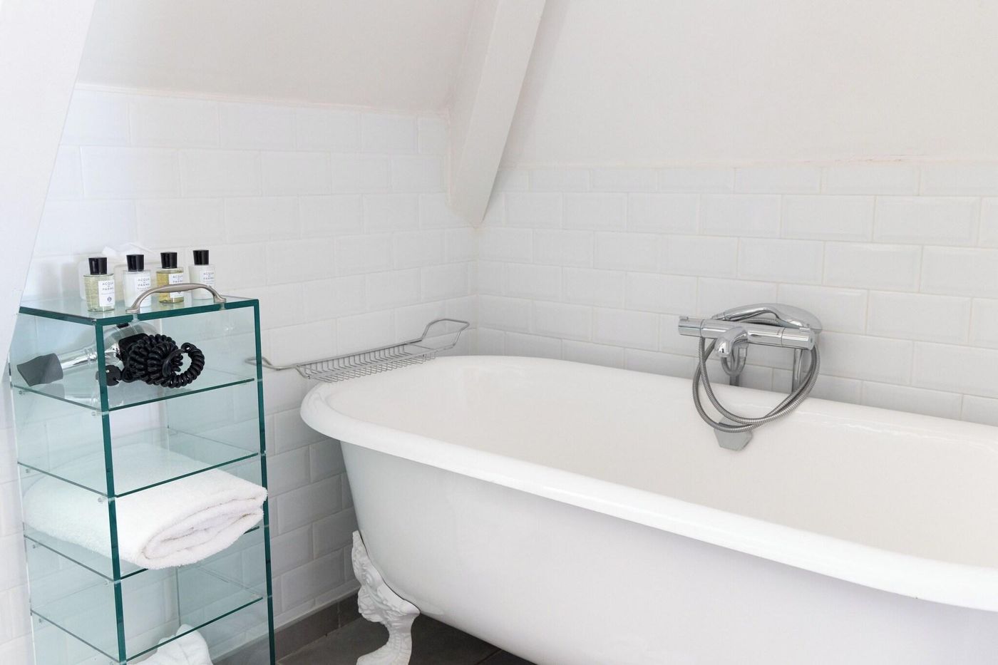 White-1921-Saint-Tropez-Room-43