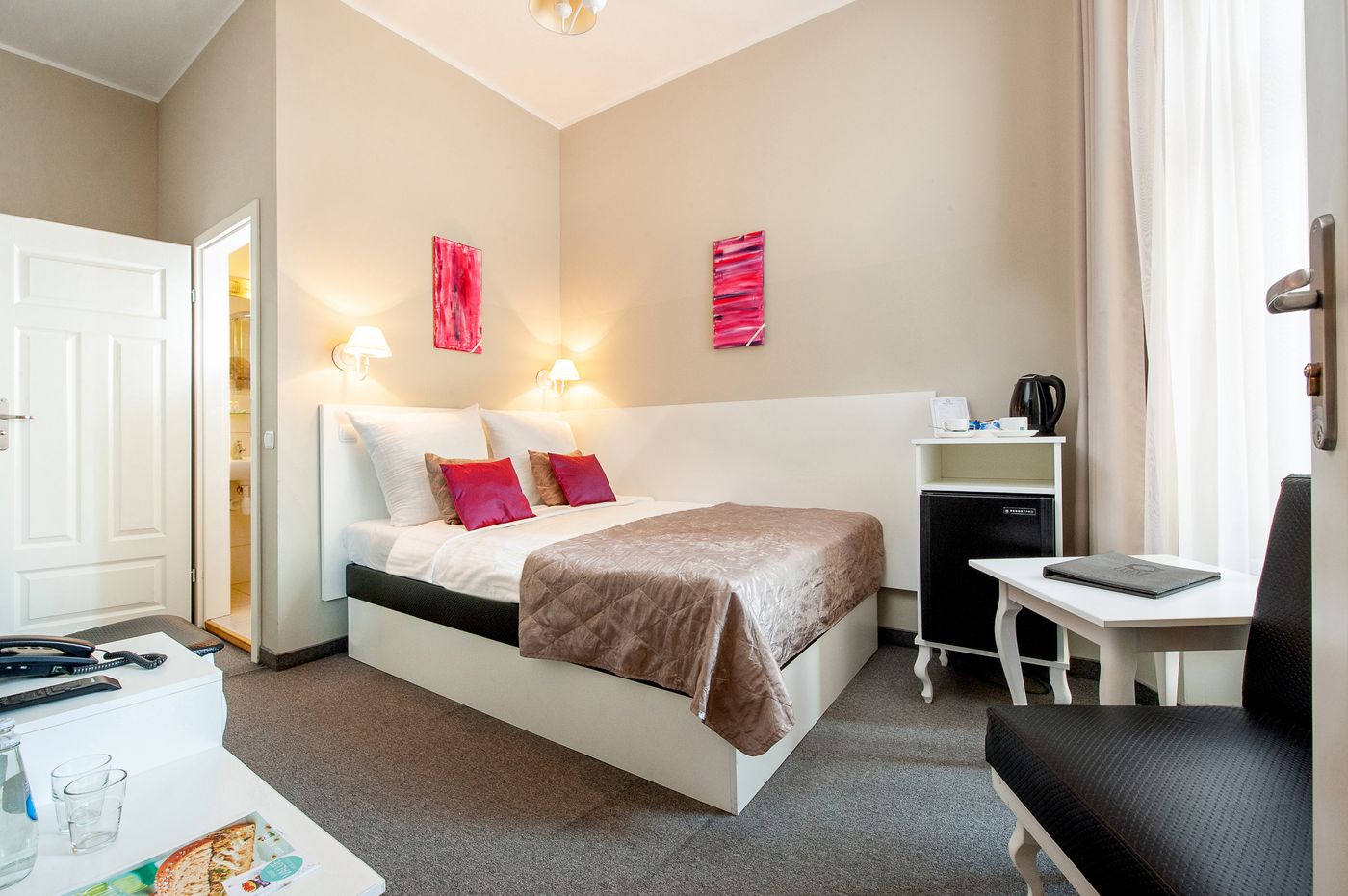 Leone-Aparthotel-Room-14