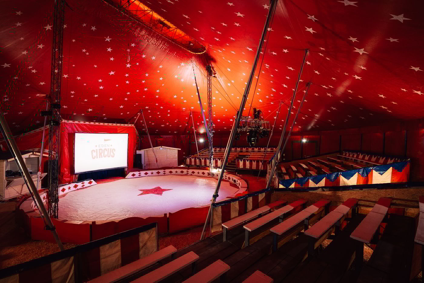 Eden-Resort-Circus (15).jpg