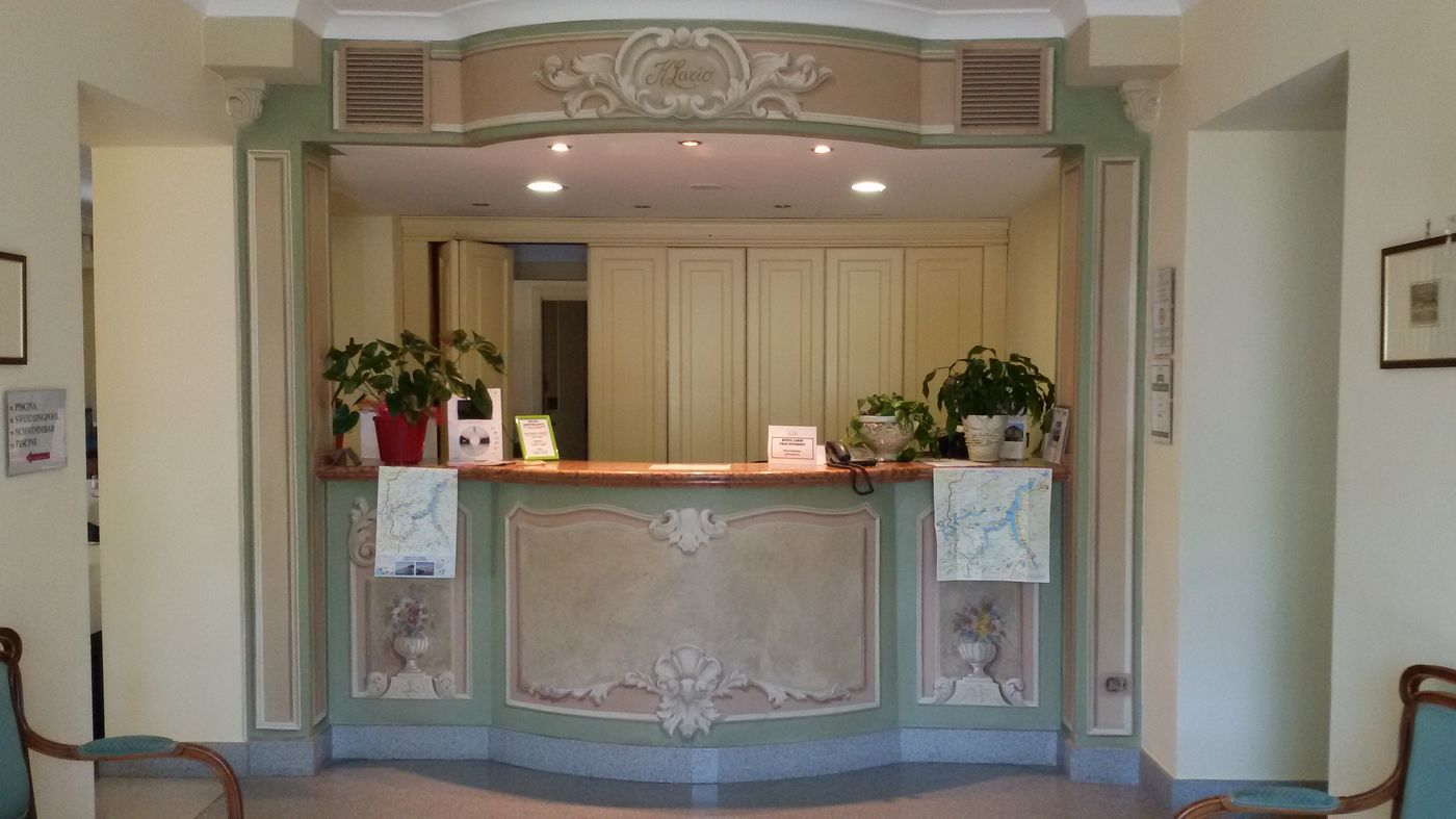 Lario-Italy-Mezzegra CO-Lobby-4