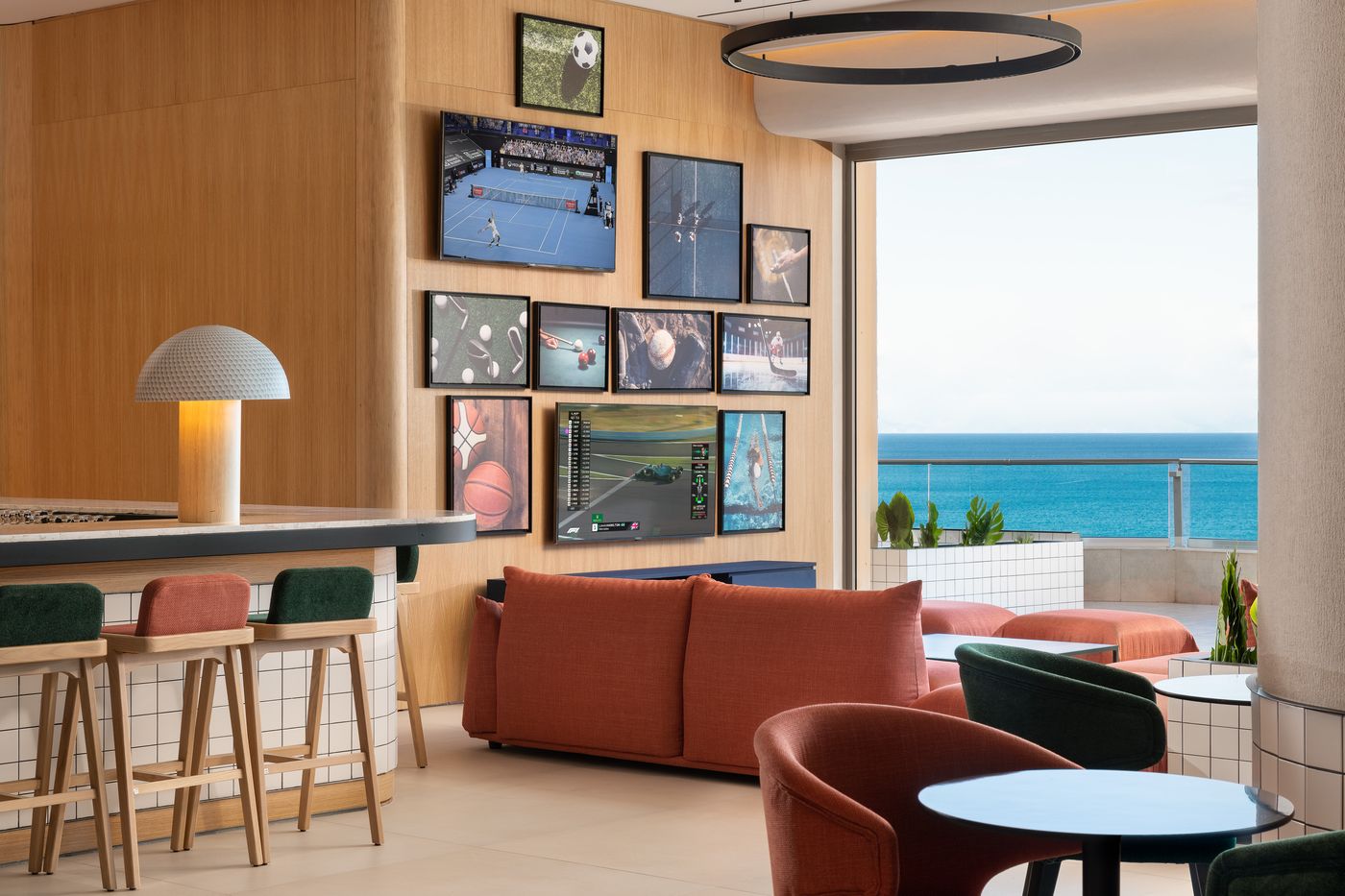 Kresten-Palace-Bar-43