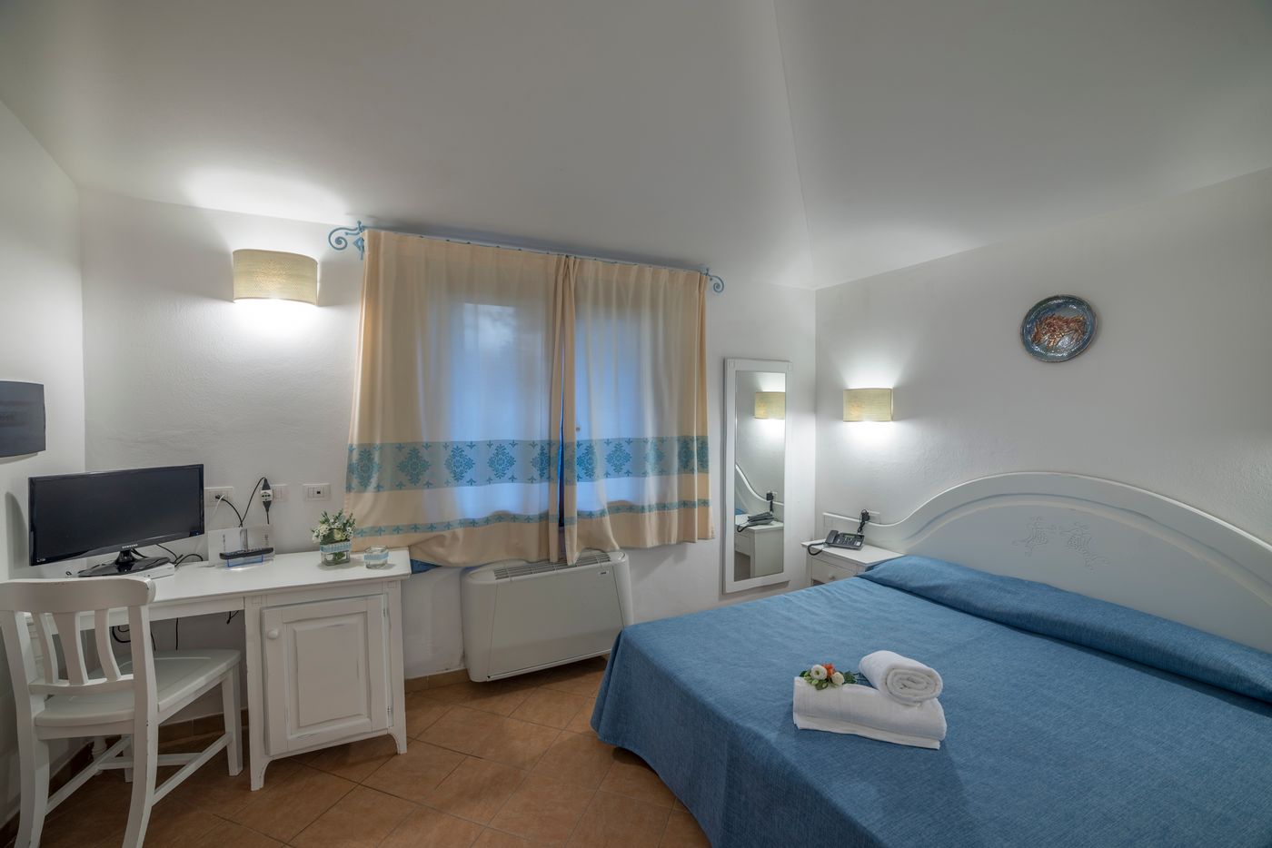 Garden-Beach-Room-23