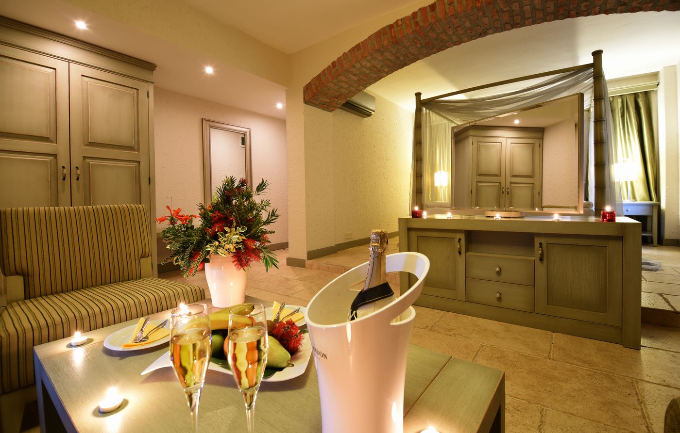 Temenos-Luxury-Hotel---SPA-Room-40