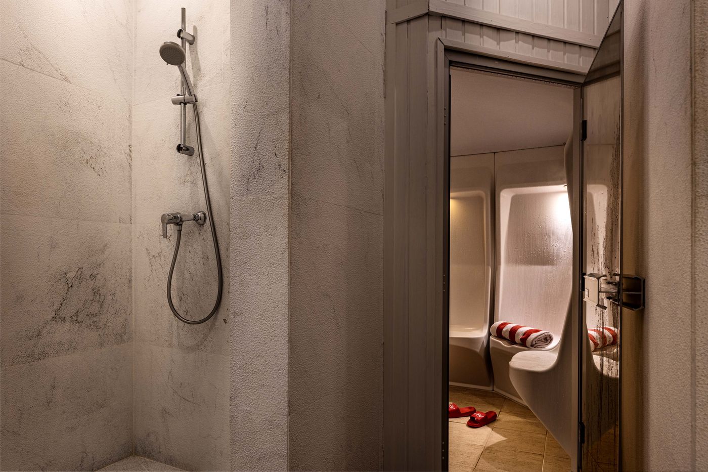 The-Magnolia-Hotel-Sports-and-Entertainment-47