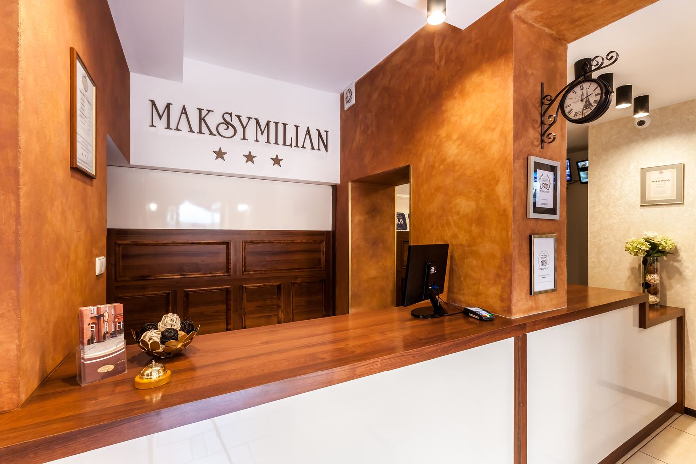 Maksymilian-Lobby-10
