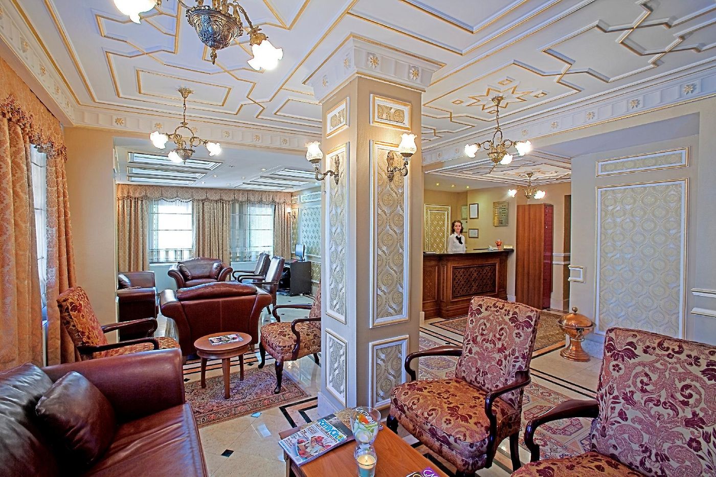 Sumengen-Hotel-Lobby-3