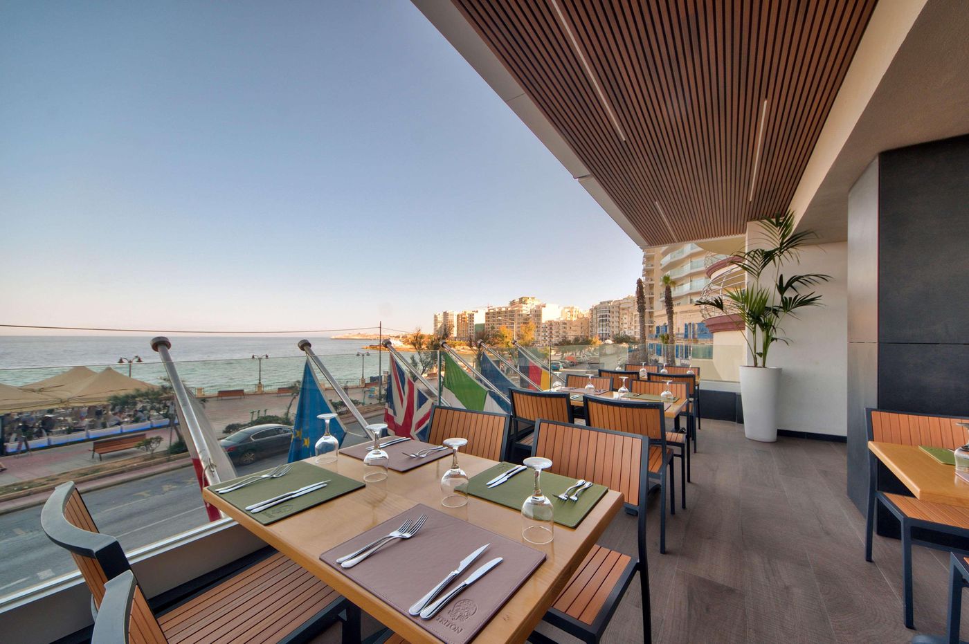 Preluna-Hotel---Spa-Terrace-10