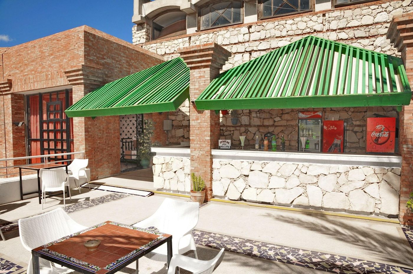 El-Pueblo-Tamlelt-Bar-21