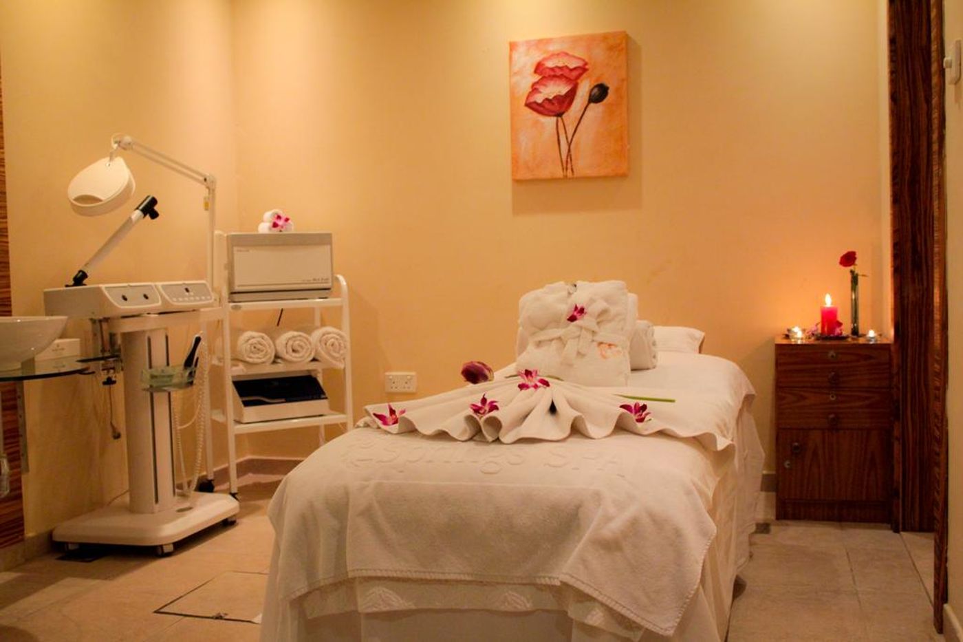 Golden Tulip Khatt Springs Resort & SPA