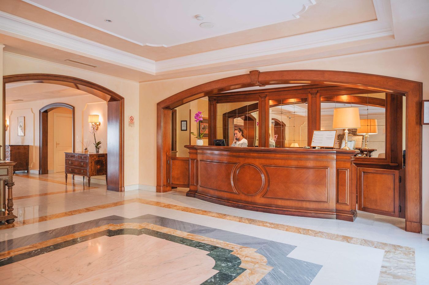 Grand-Hotel-San-Pietro-Lobby-59