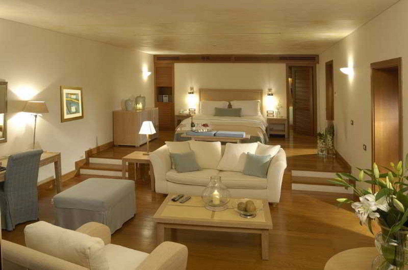 Grand-Resort-Lagonissi-Room-17