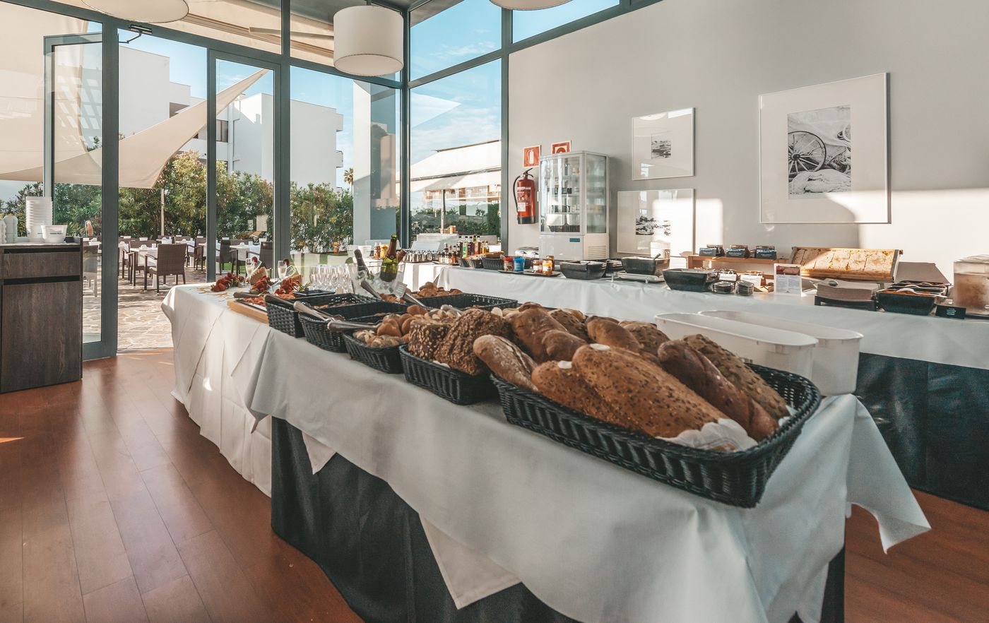 Marins Suites - Adults Only