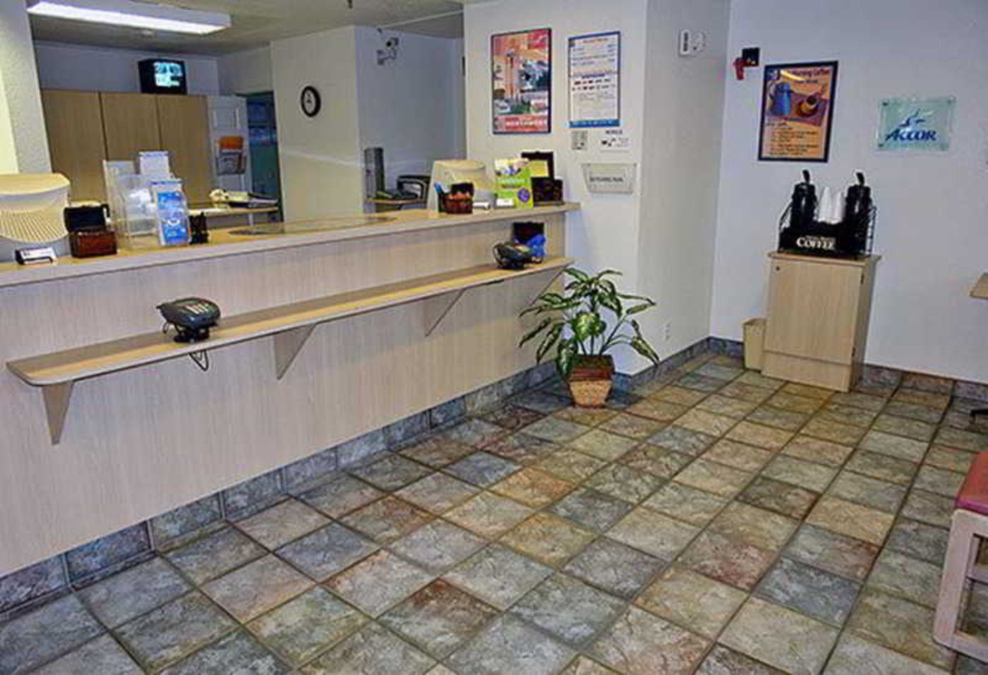 Motel 6 Seatac-United States-SEATTLE-Lobby-2