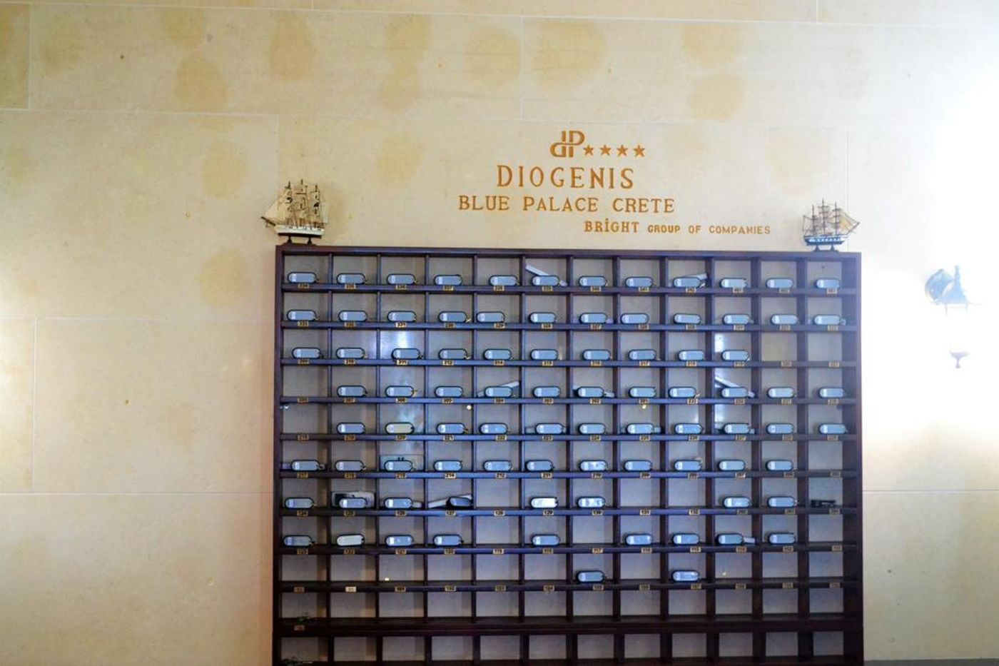 Diogenis-Blue-Palace-Lobby-50