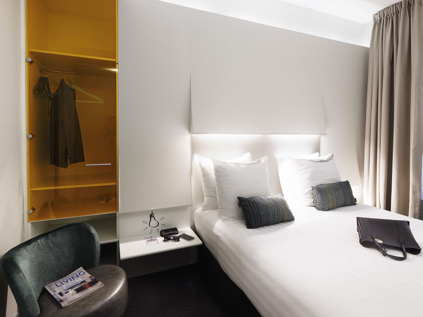 ibis-Styles-Amsterdam-Central-Station-Room-25