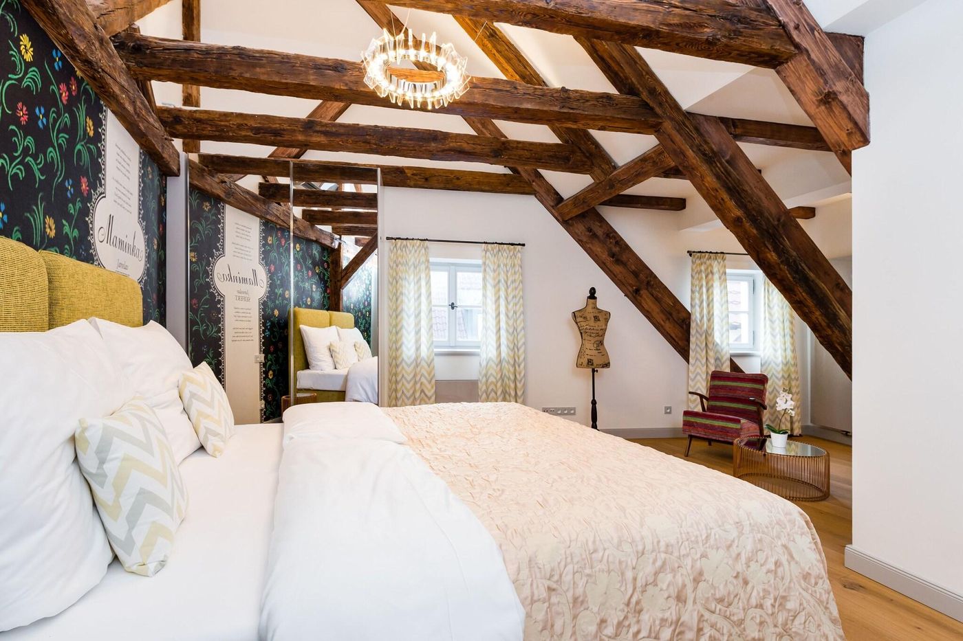 Old-Royal-Post-Hotel-Room-35