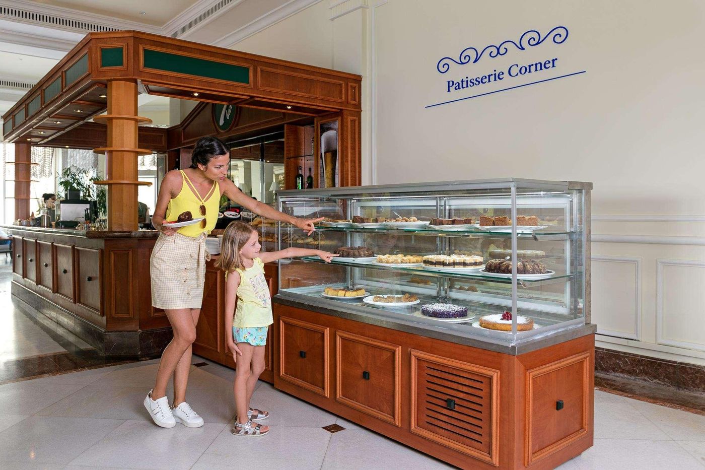 Seven-Seas-Hotel-Blue-Restaurant-76