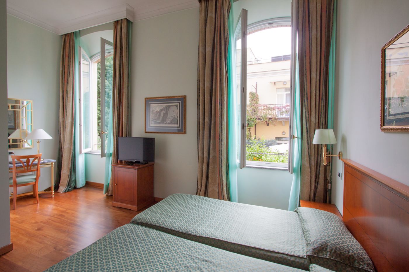 Ateneo-Garden-Palace-Room-4