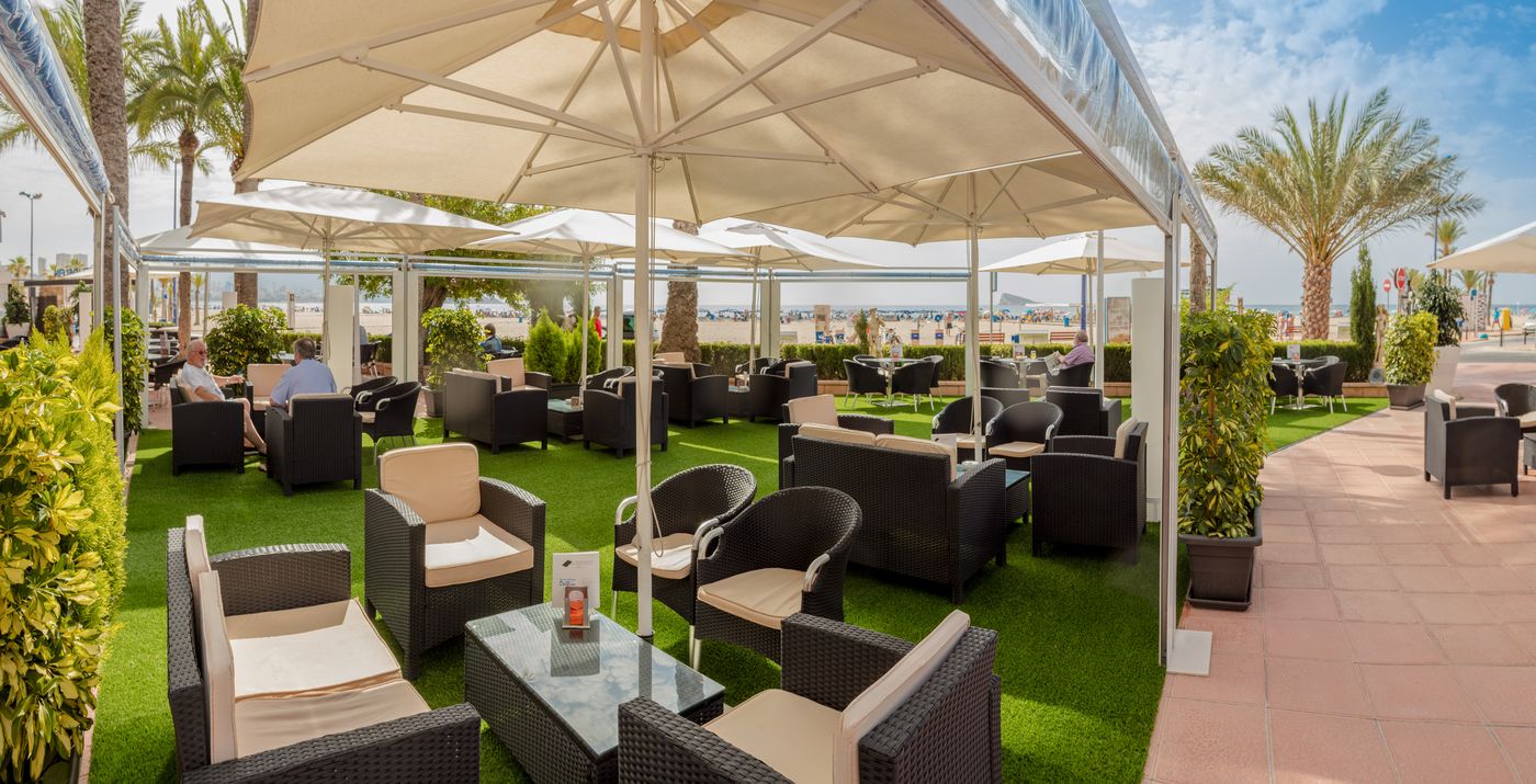 Gran-Hotel-Delfin-Bar-16