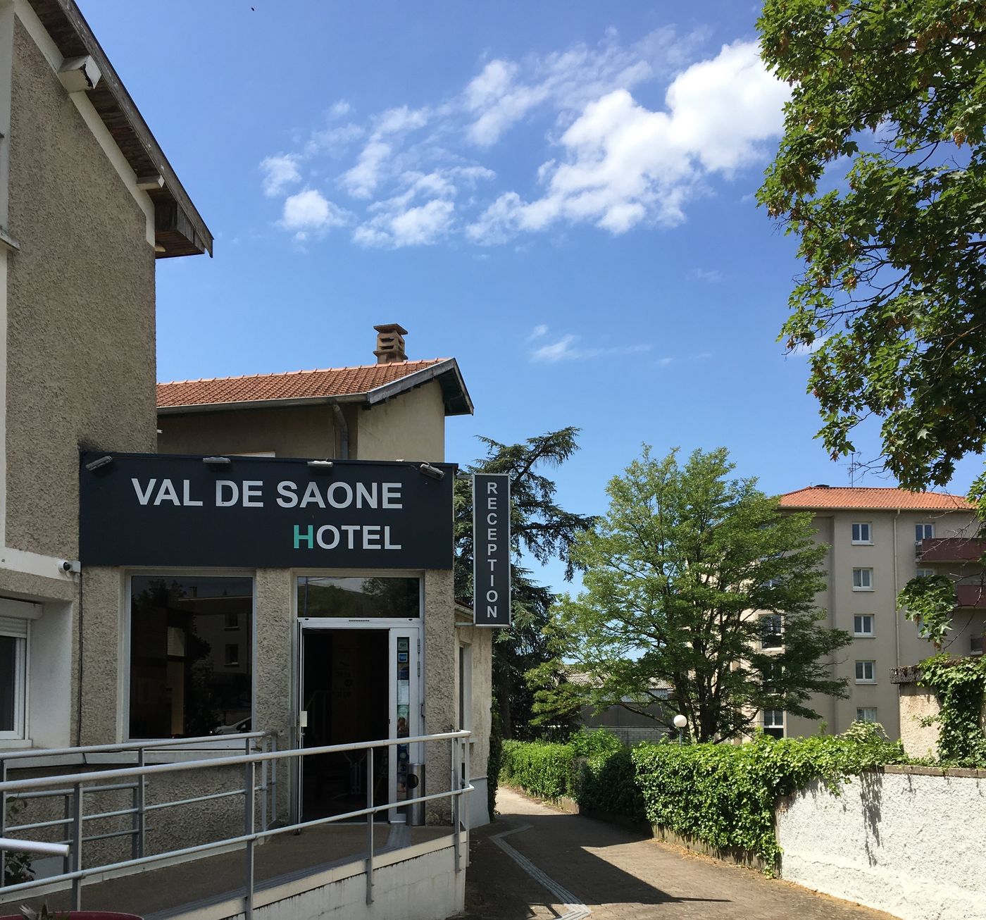 Hotel Val de Saone Lyon Caluire Rilleux - France - SATHONAY CAMP - General view - 2