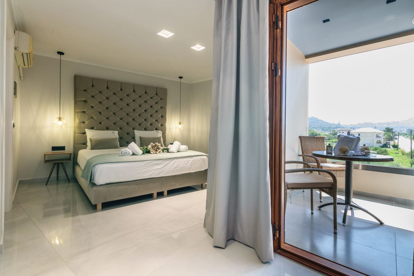 Plaza-Pallas-Room-13