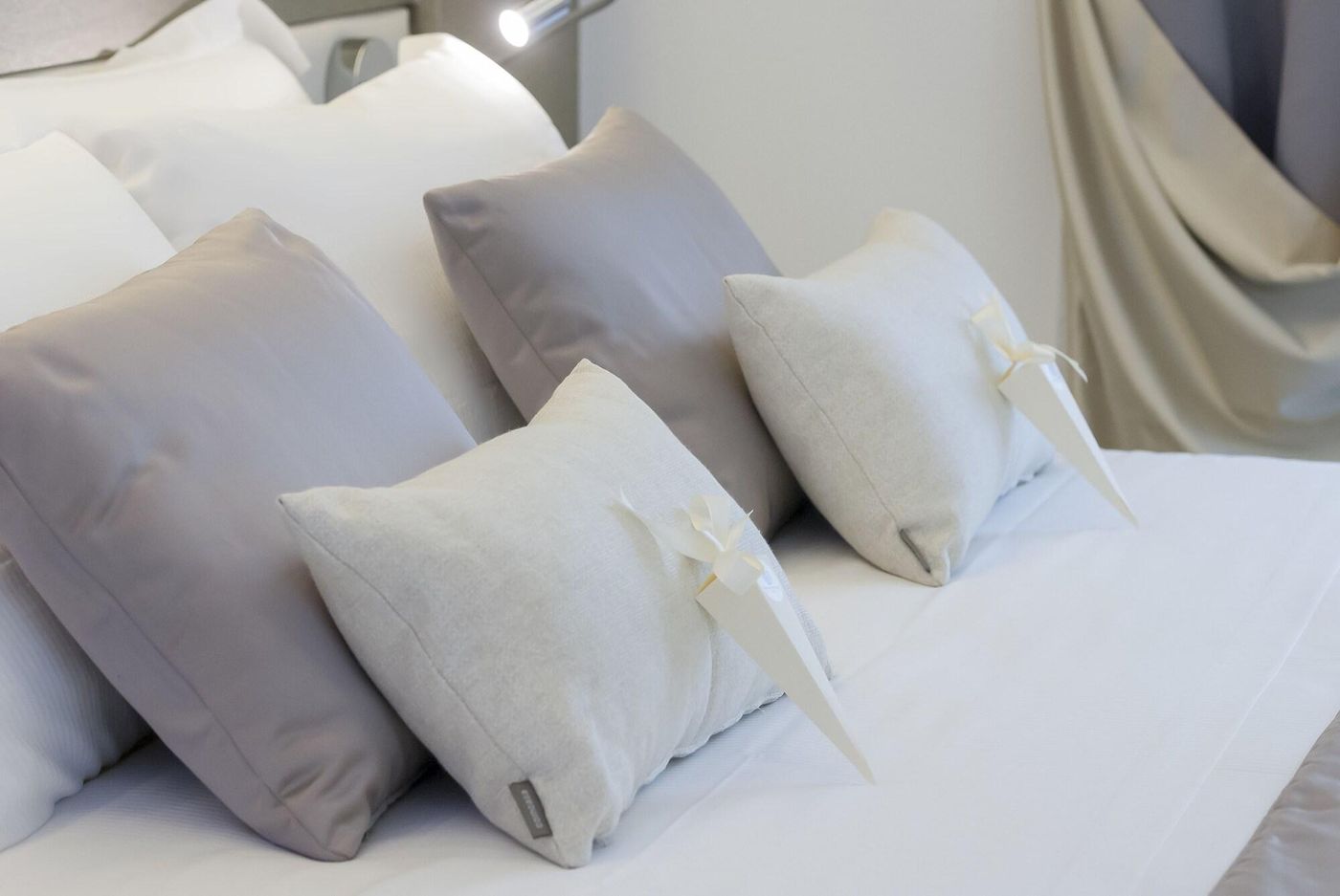 Vatican-Style-Room-26