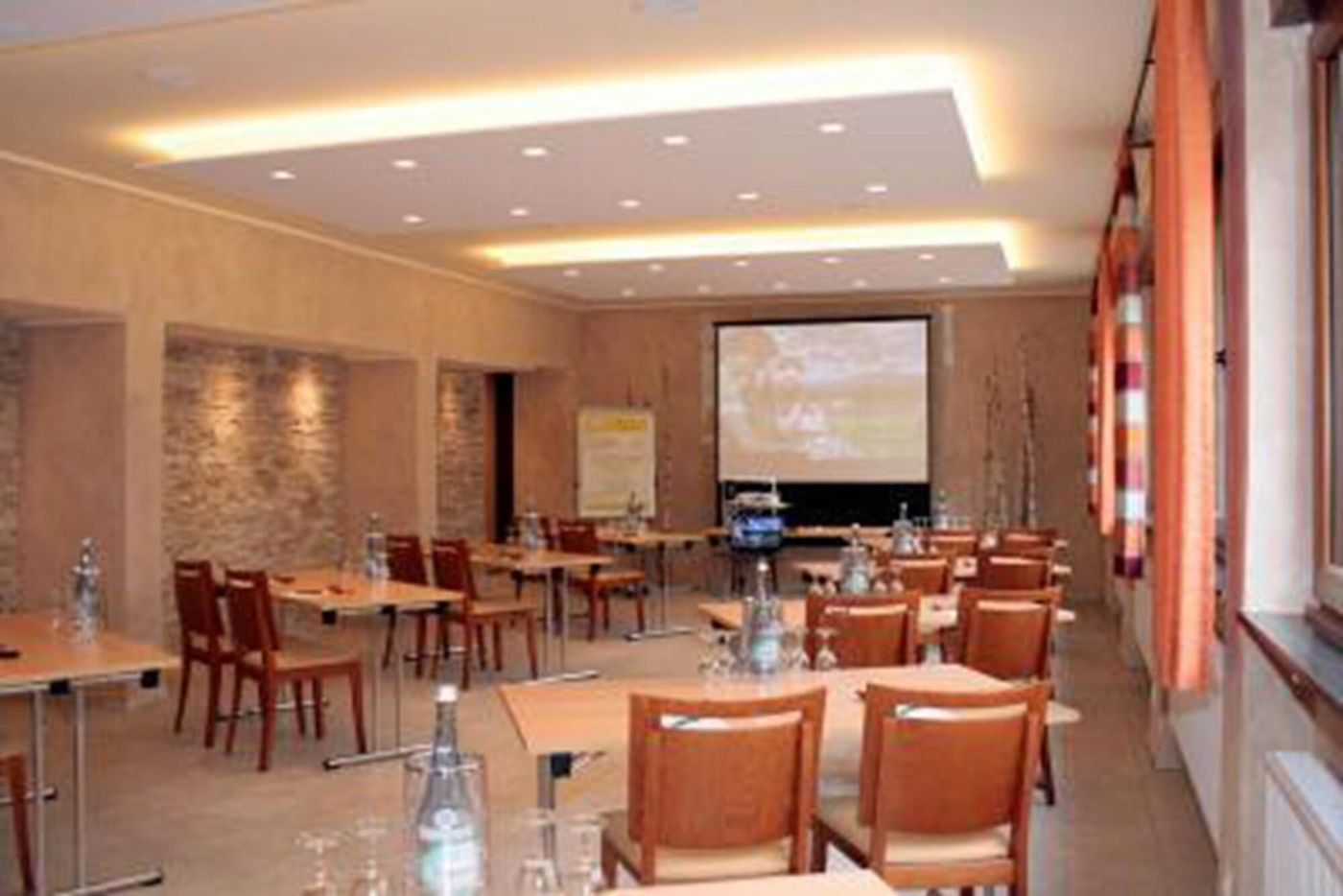 Burgklause - Germany - NICKENICH  - Conferences - 2