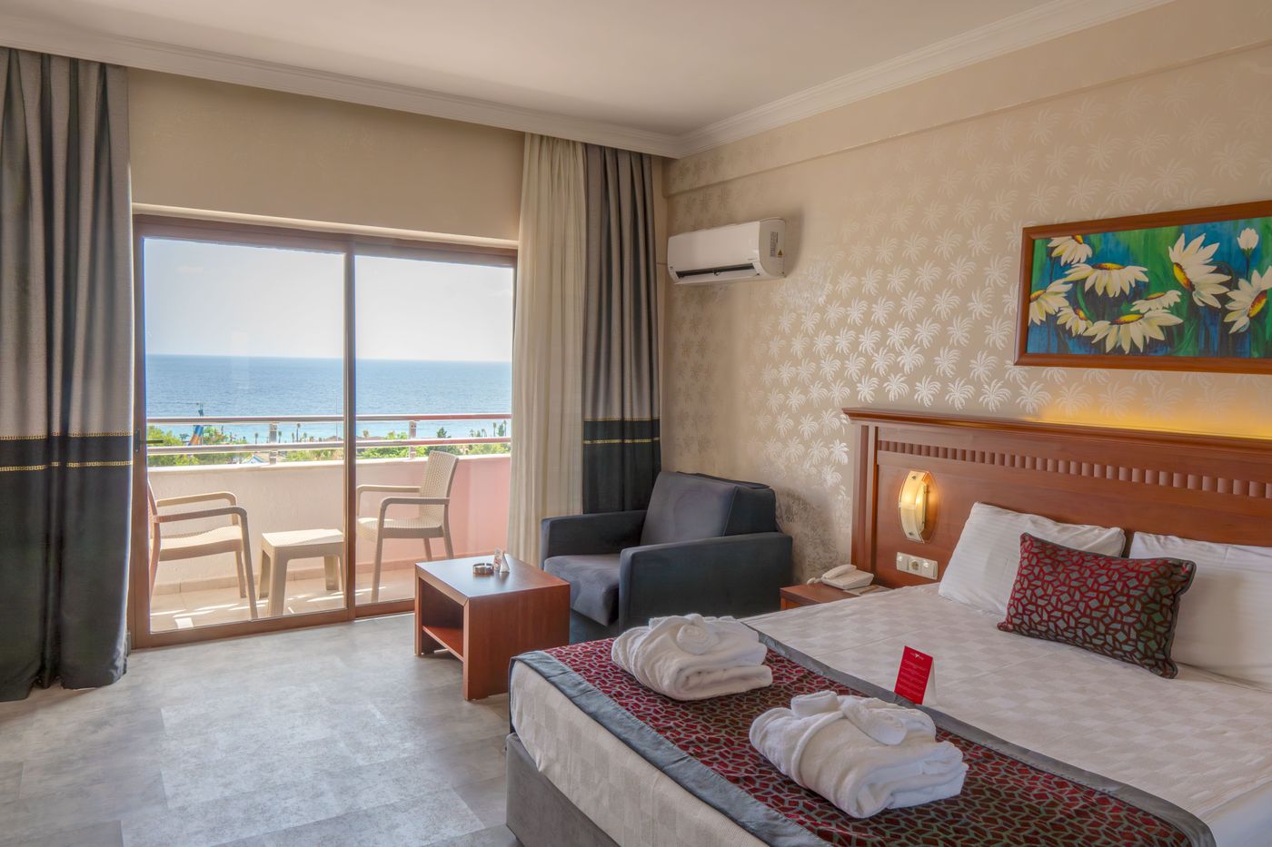 Casa Fora Beach Resort