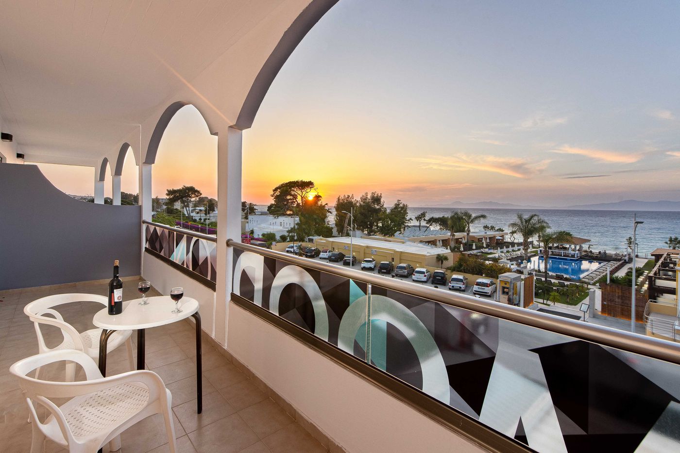 Sunny-Days-Apartments-Room-17