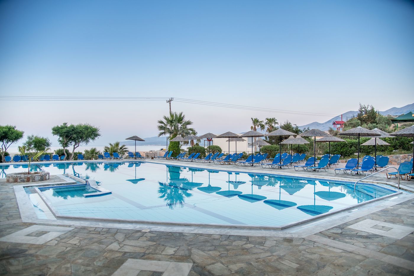 Hotel Semiramis Village