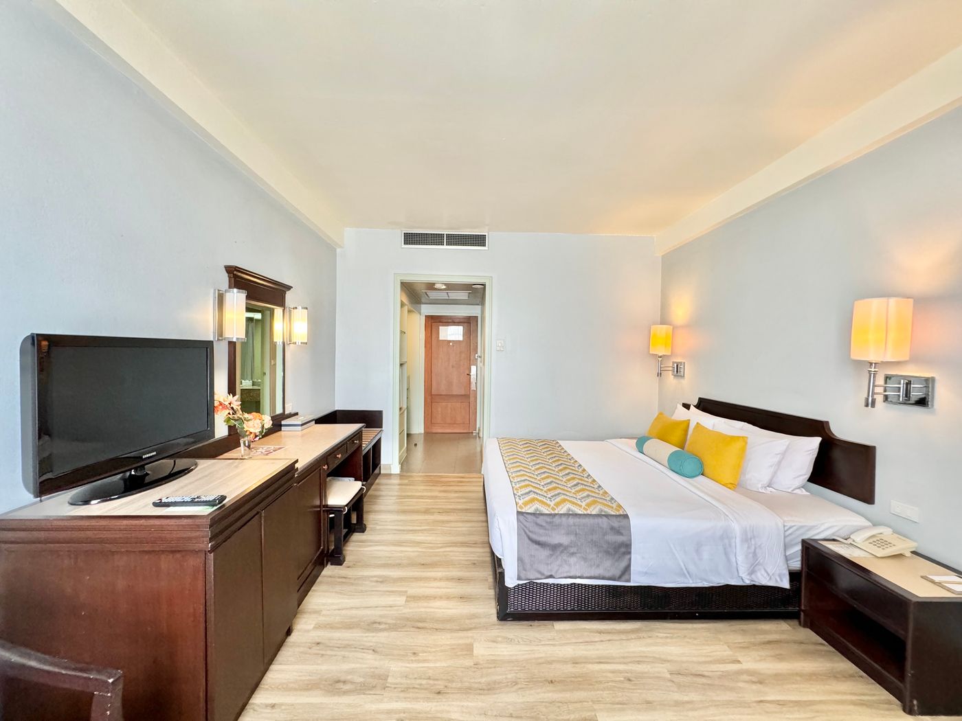 Phuket-Merlin-Room-5