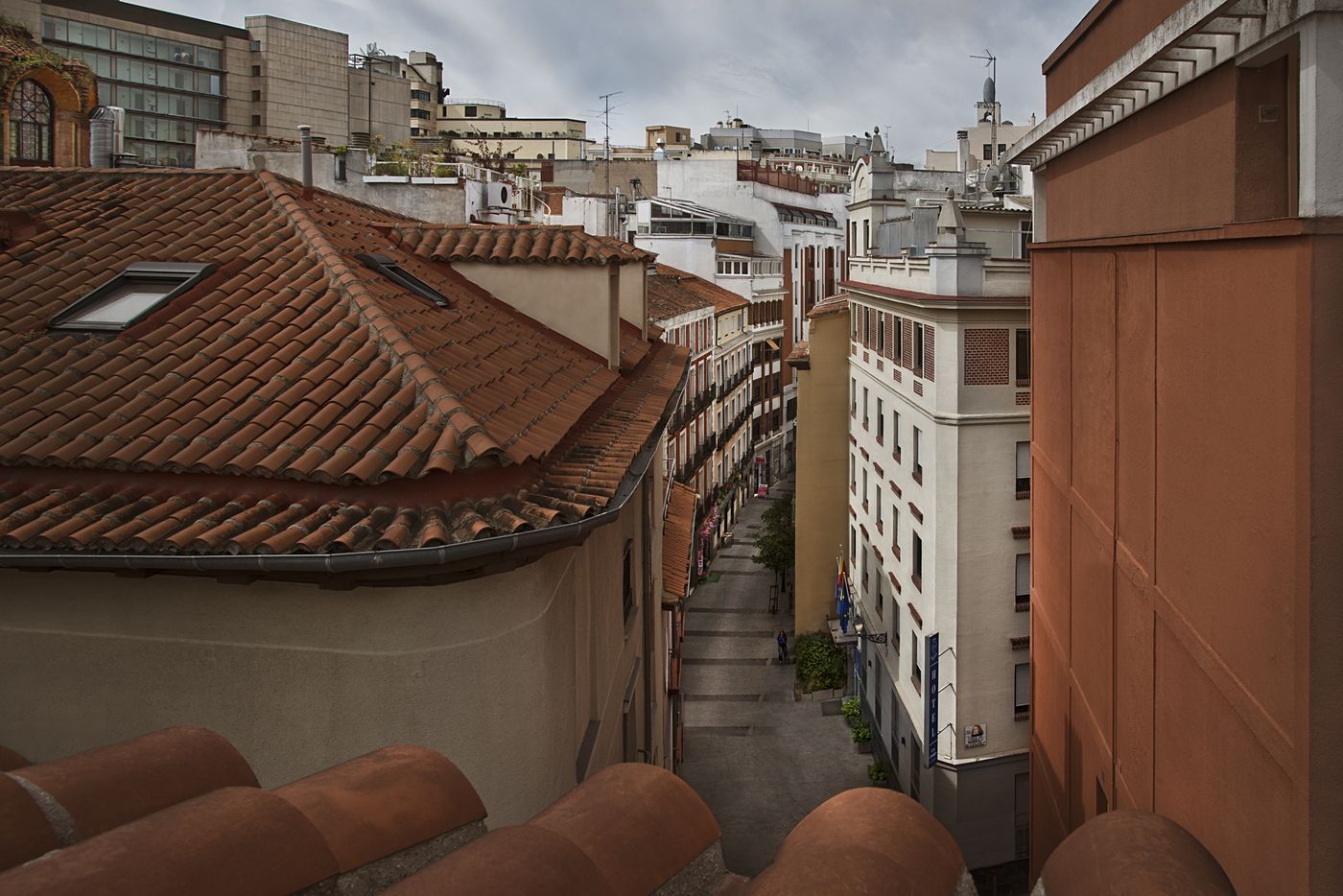 Hospedium-Hotel-Los-Condes-General-view-1
