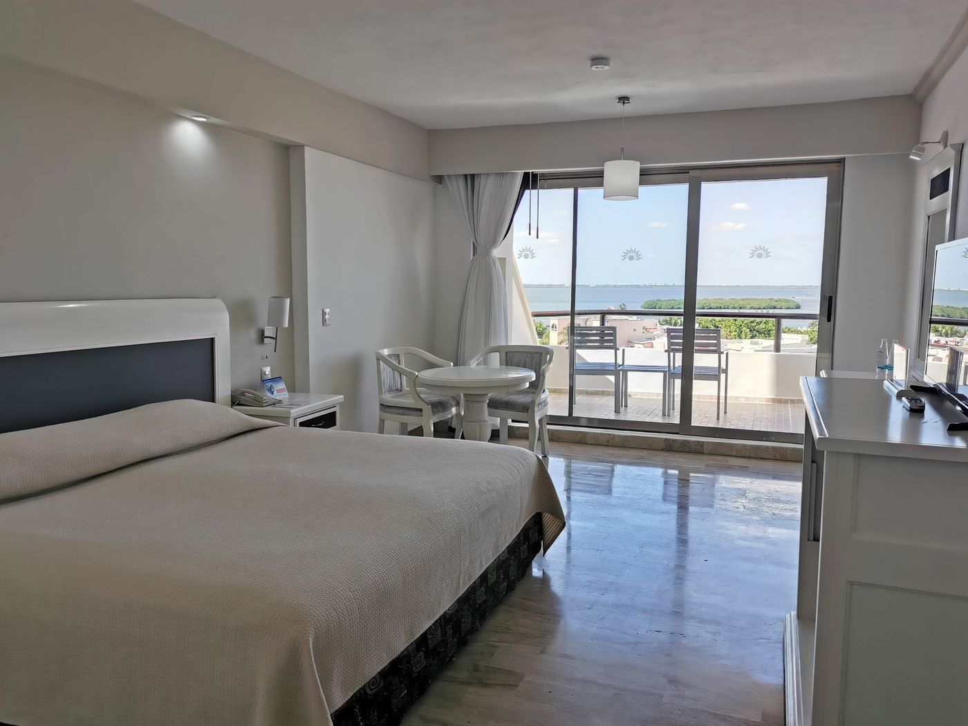 Golden-Parnassus-Resort--Adults-Only-All-Inclusive-Room-15