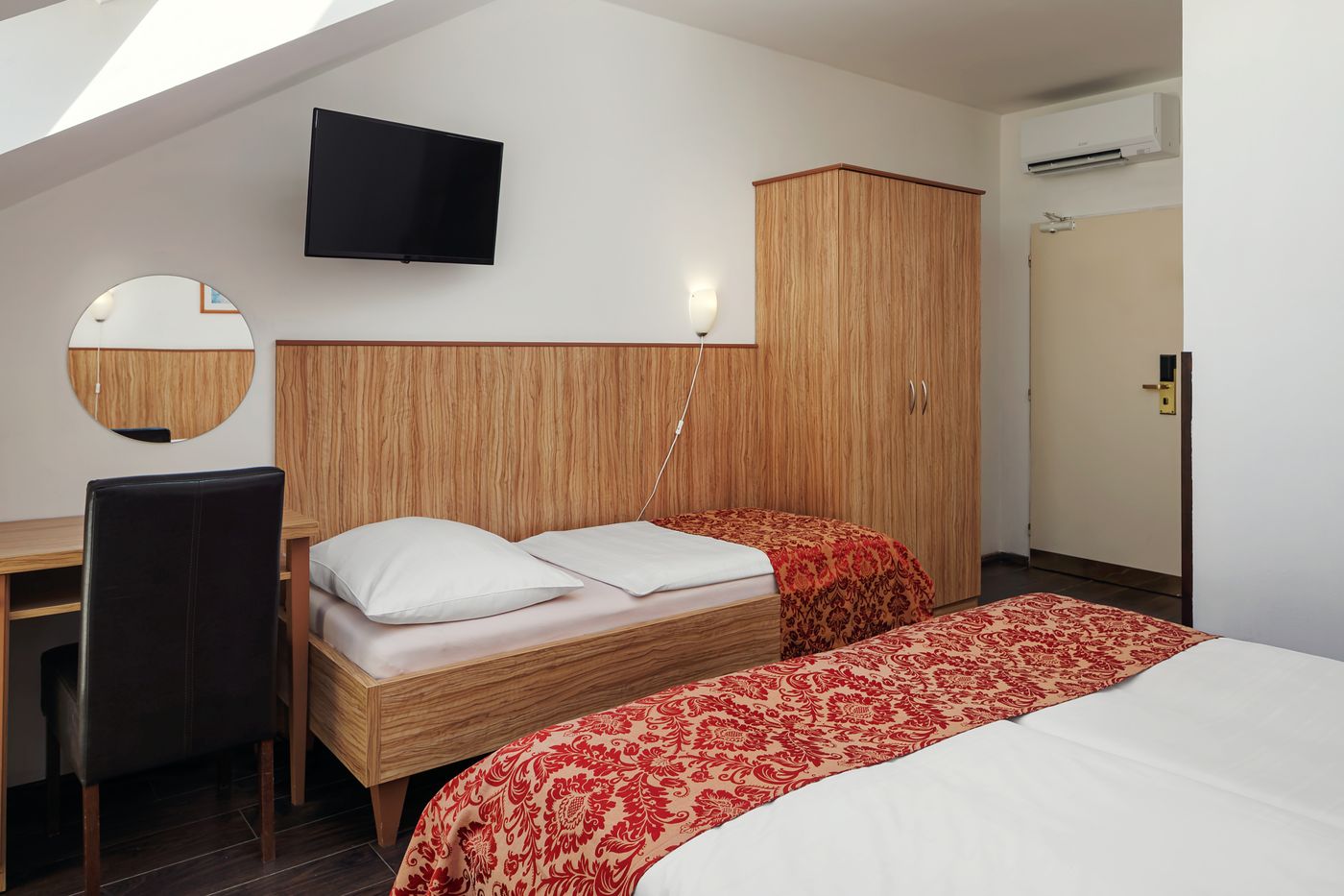 Superior-Hotel-Room-20