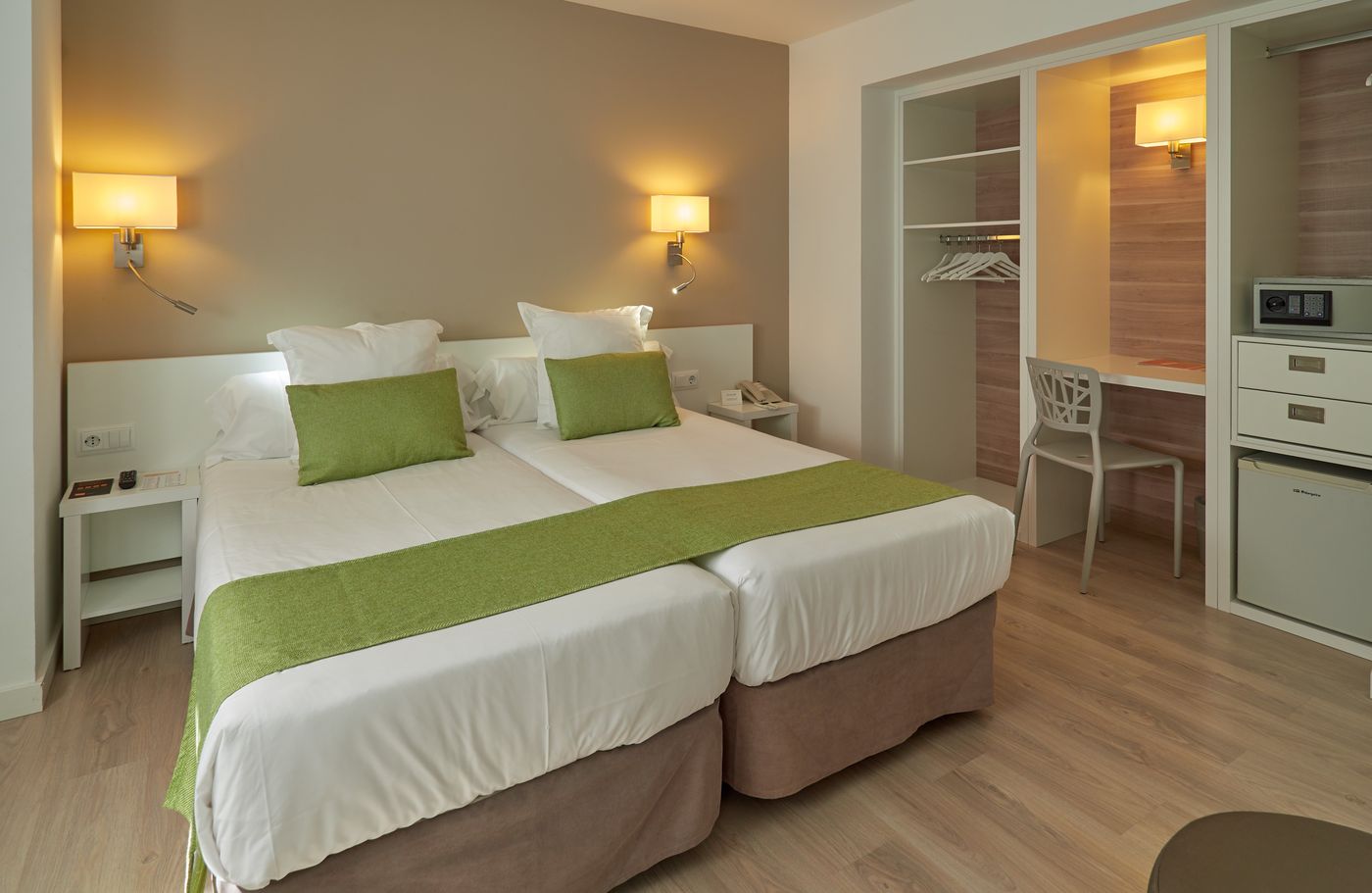 BQ Amfora Beach - Adult Only