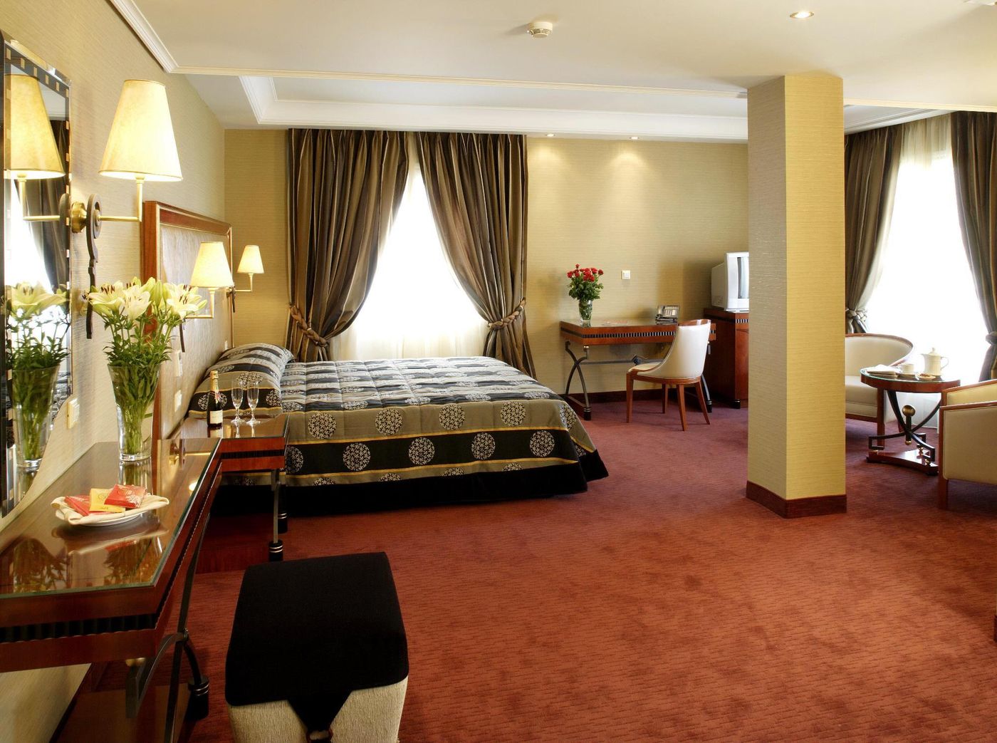 Piraeus-Theoxenia-Room-5