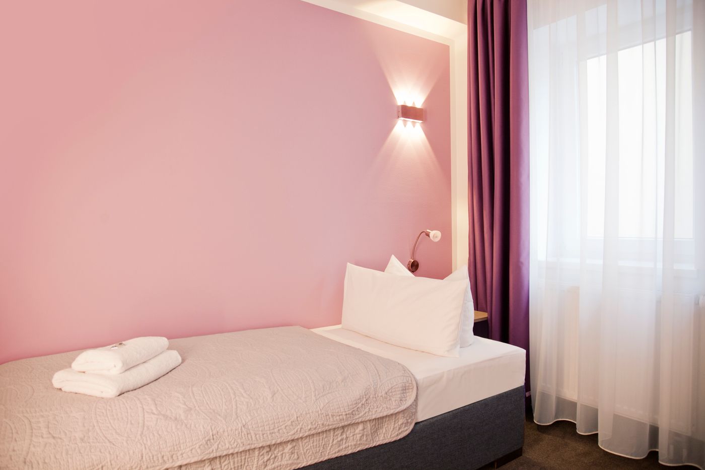 Hotel-Nikolai-Residence-Room-10