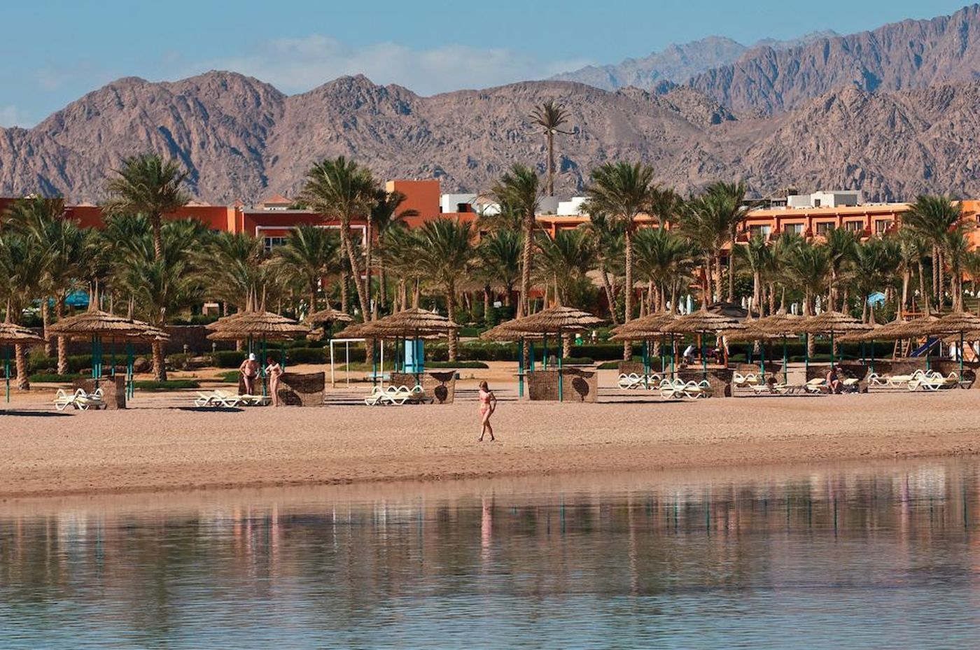 Amwaj-Oyoun-Resort---Spa-Beach-65