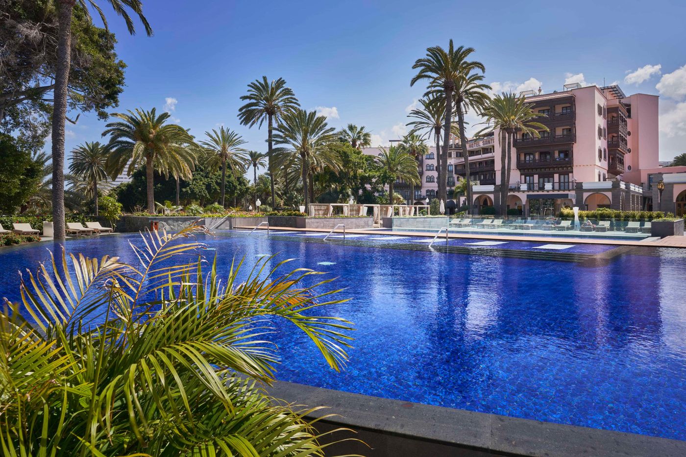 Santa-Catalina--a-Royal-Hideaway-Hotel---Pool-2